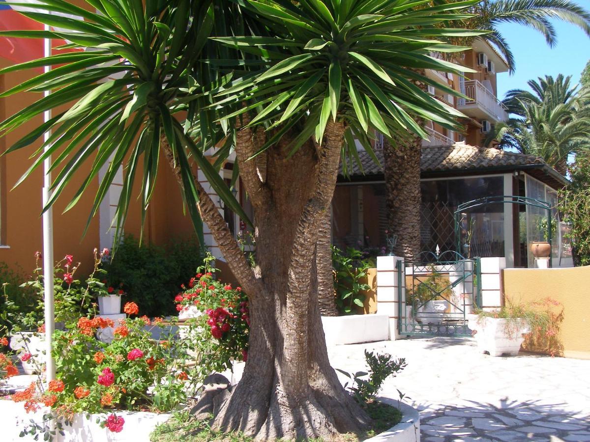 Pantheon Hall Hotel Mesongí Dış mekan fotoğraf