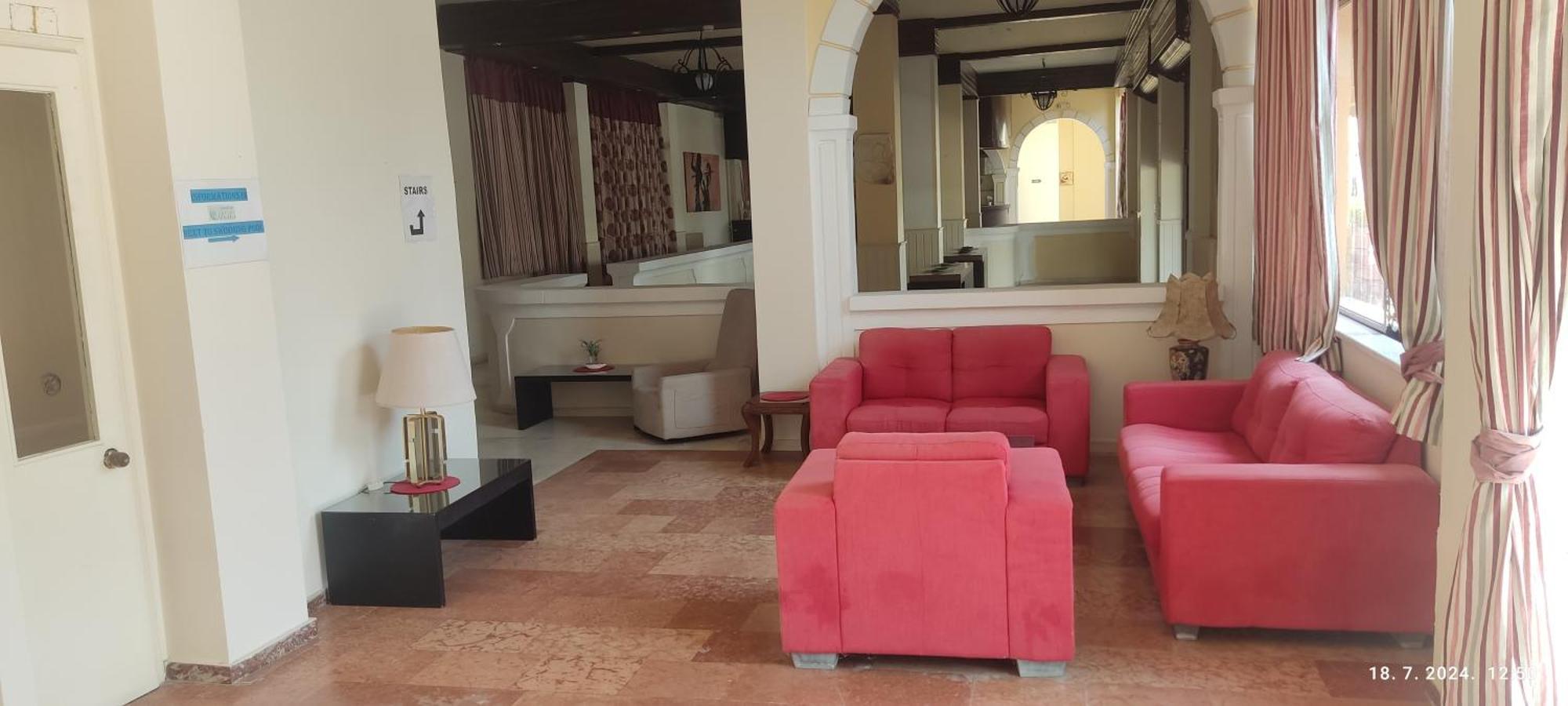 Pantheon Hall Hotel Mesongí Dış mekan fotoğraf