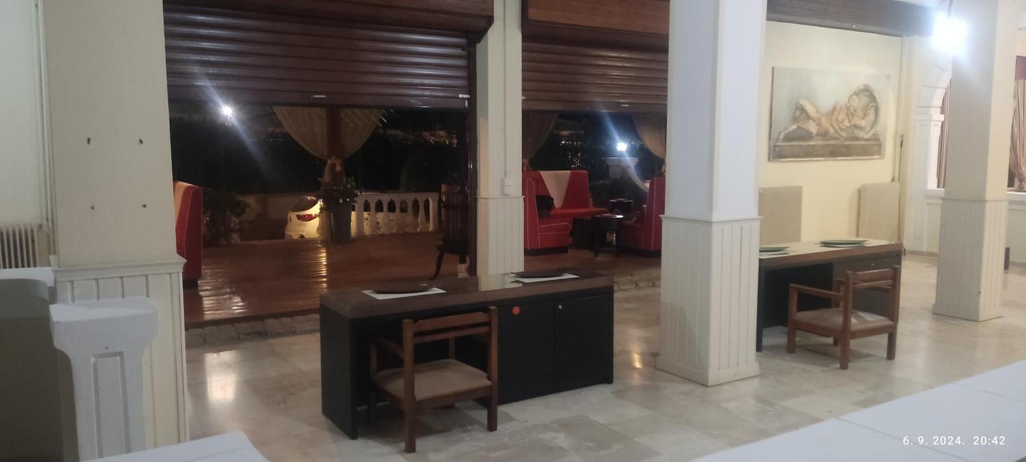 Pantheon Hall Hotel Mesongí Dış mekan fotoğraf